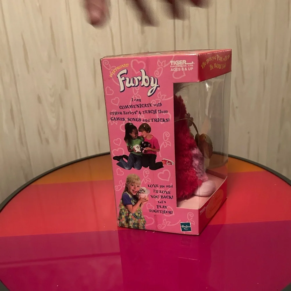 Valentine's special limited edition, Furby!! Vintage collectors! 1999 - Picture 4 of 6
